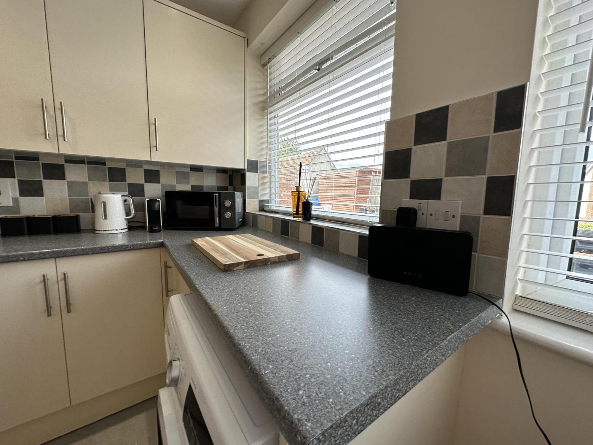Charming 2-Bed Apartment In Danbury Essex Chelmsford Ngoại thất bức ảnh